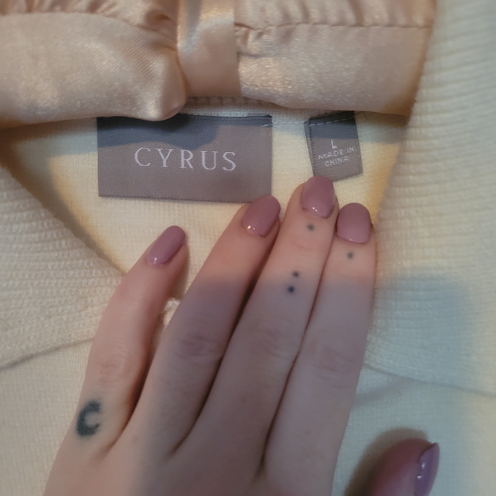 Cyrus Cream Ribbed Sweater - Picture 3 of 4